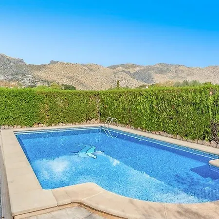 Sleeps 6 Pool Air Con Wifi *